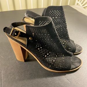 Dolce vita women’s size 8 black peep toe booties
